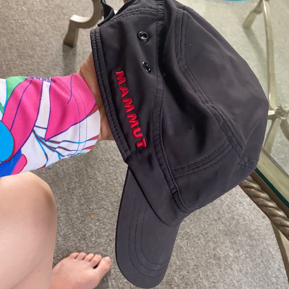 Mammoth Black Baseball Cap